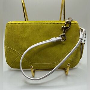 A Rare HTF Y2K Vintage Coach Mustard Greenish Suede Wristlet Wallet Coin Purse